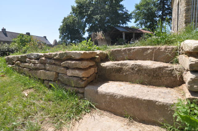 Maonnerie paysagre, escalier et muret en pierre sche